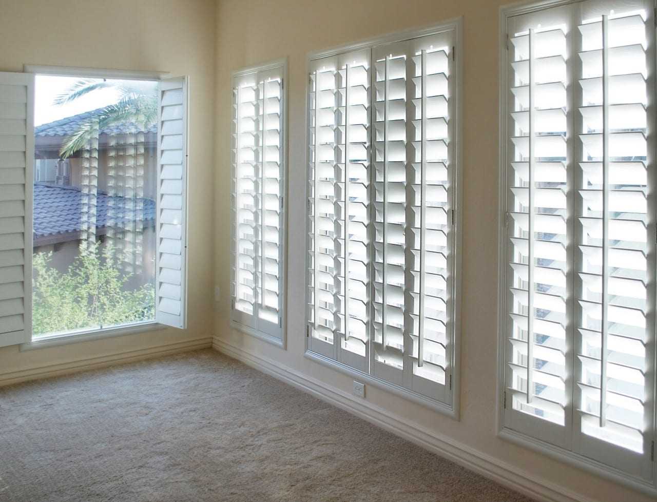 interior window shutters color and finishes Blind Guy of Tri-Cities