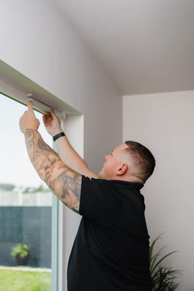 measuring your custom blinds in Tri-Cities